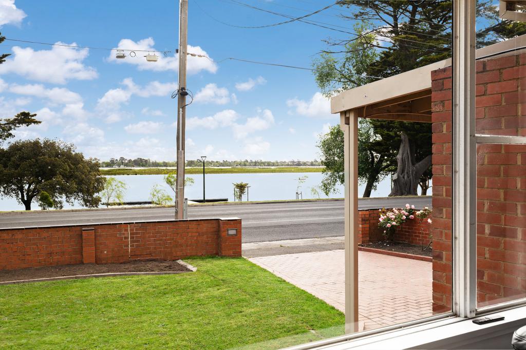 404 Wendouree Pde, Lake Wendouree, VIC 3350