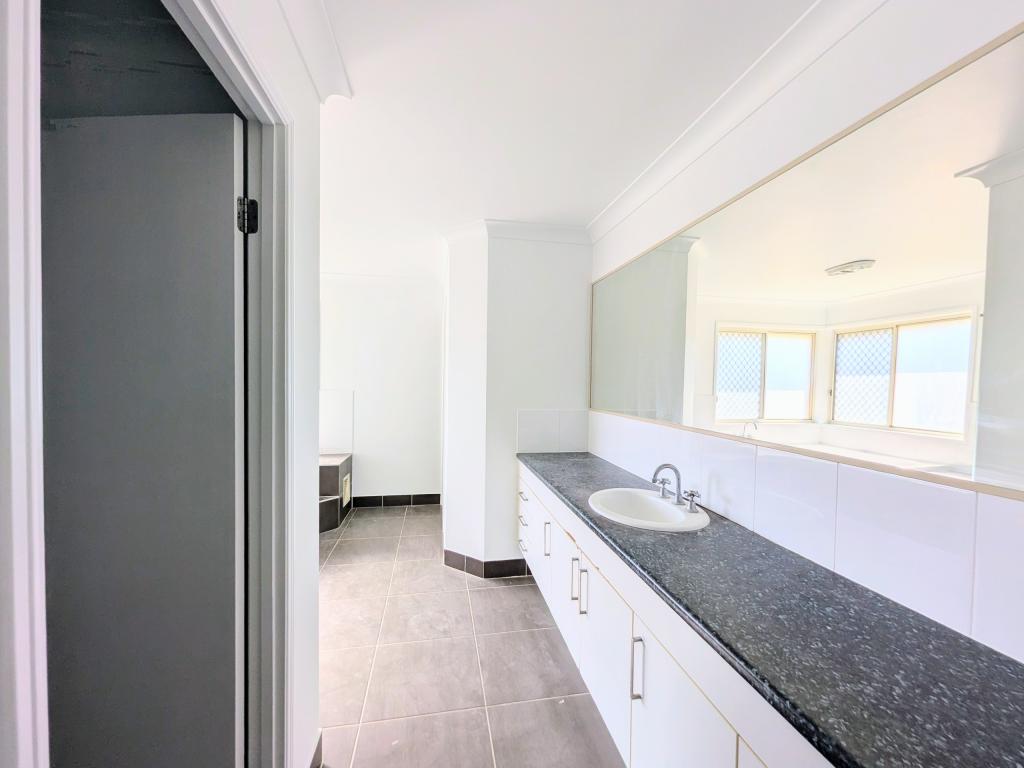 90 Saint Covet Ct, Jimboomba, QLD 4280
