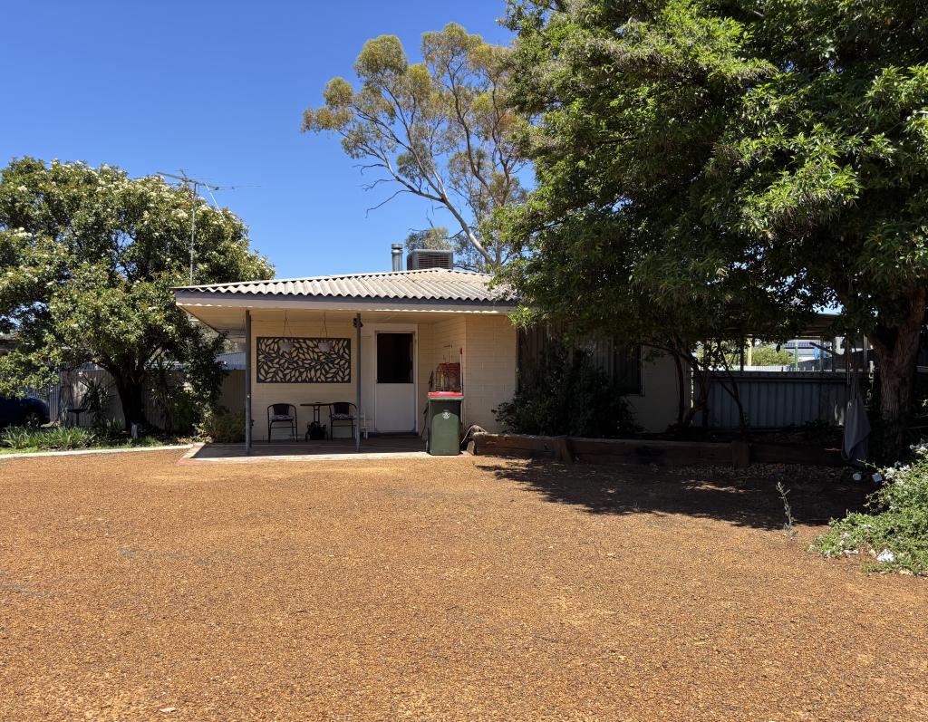 27 Atriplex Rd, Kambalda West, WA 6442