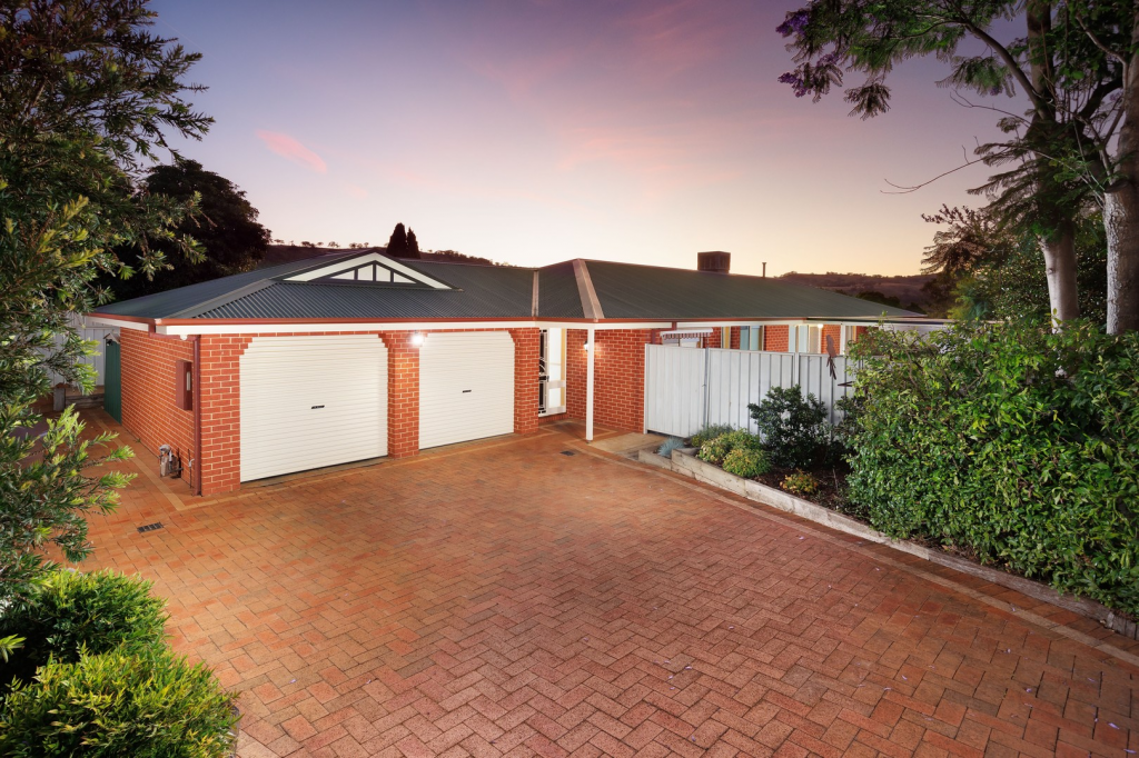 9 Eagle Ct, West Wodonga, VIC 3690