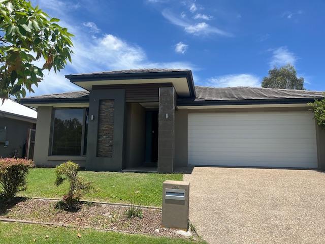 492 Gainsborough Dr, Pimpama, QLD 4209