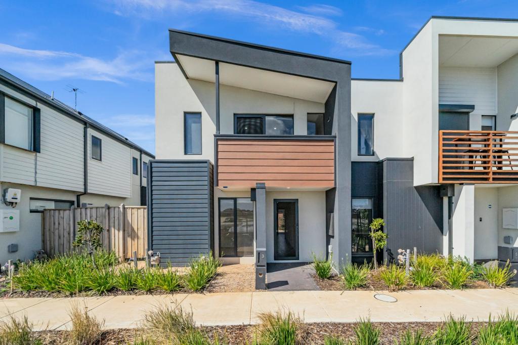 3 Prune Walk, Manor Lakes, VIC 3024