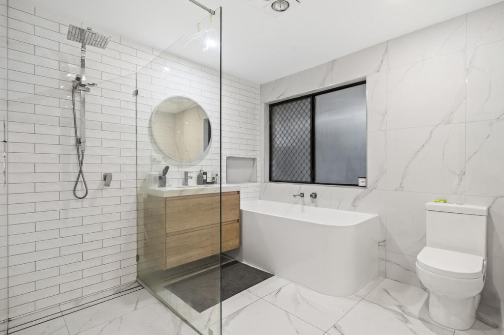 41 Logan Ave, Oxley, QLD 4075