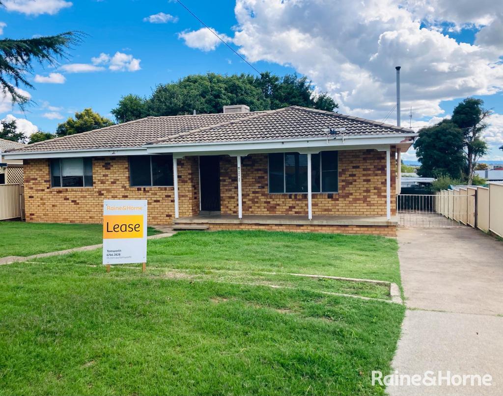 10 John St, South Tamworth, NSW 2340