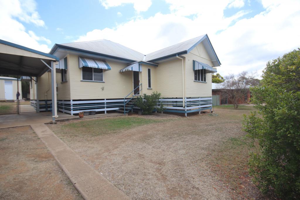 11 Charles St, Mundubbera, QLD 4626