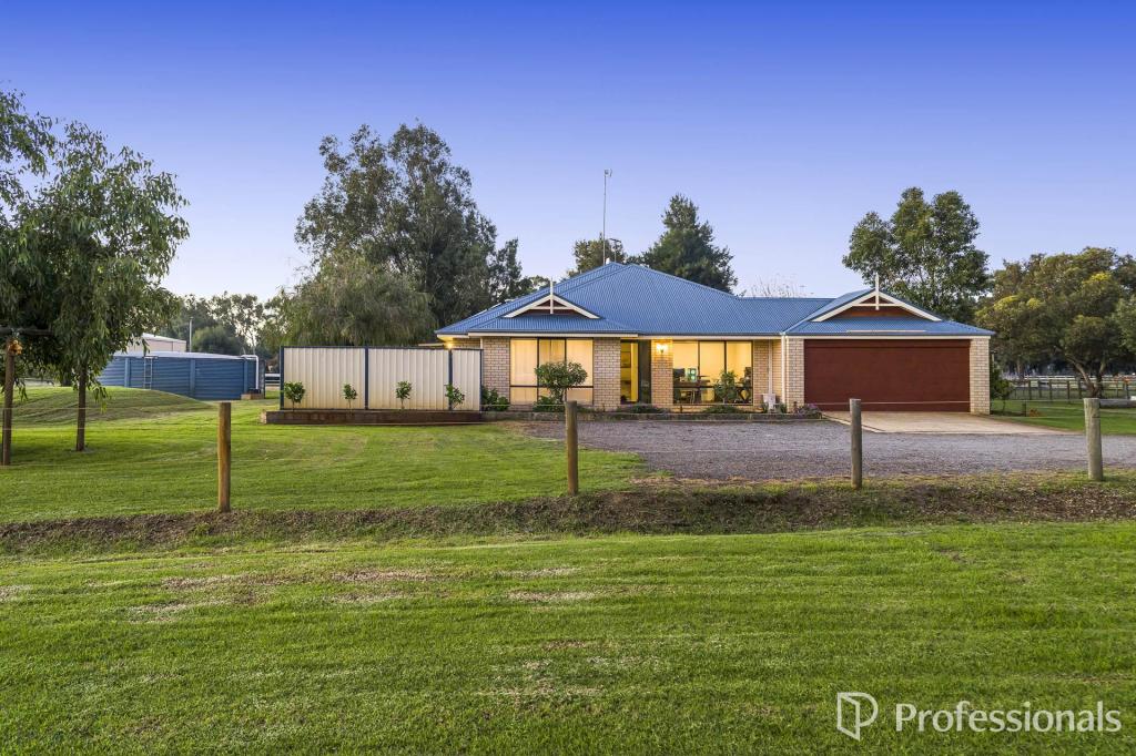 165 Bournbrook Ave, Cardup, WA 6122