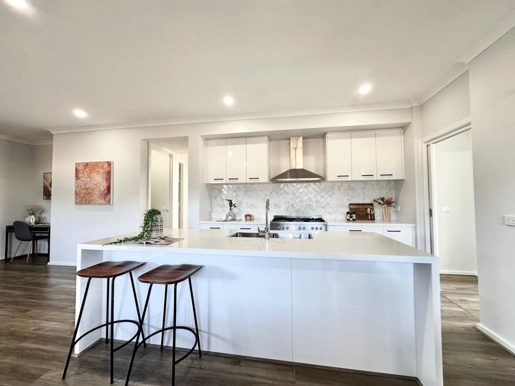 11 Jumbuck Way, Sunbury, VIC 3429