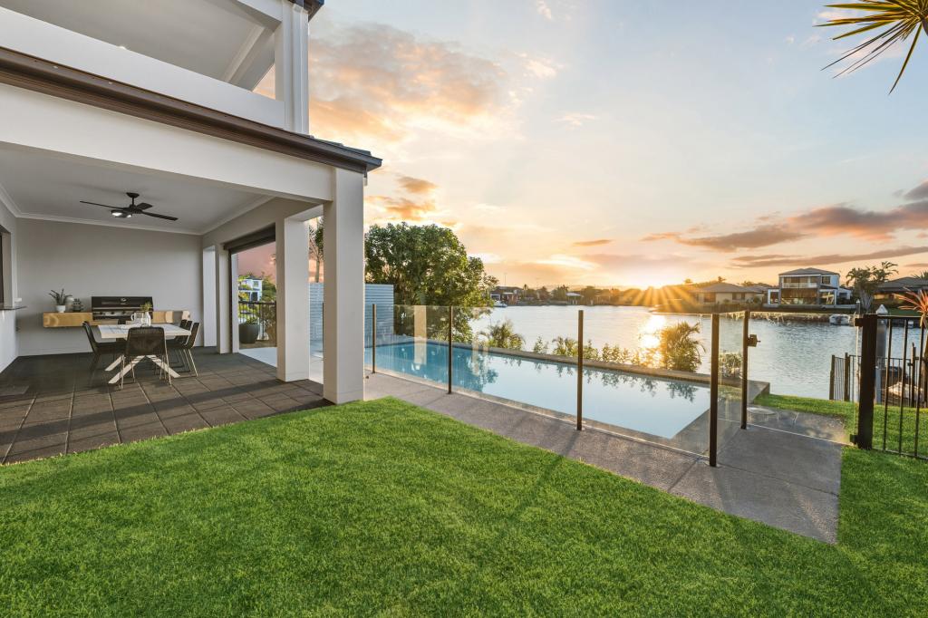 16 Saltair Gr, Helensvale, QLD 4212