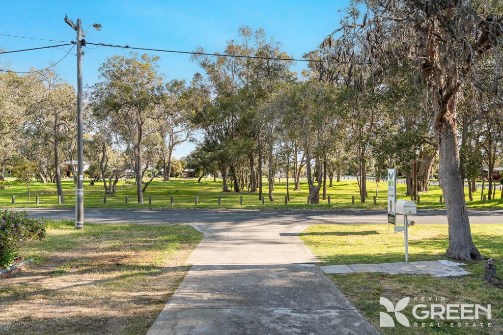 27 Koolyanga Pl, Greenfields, WA 6210