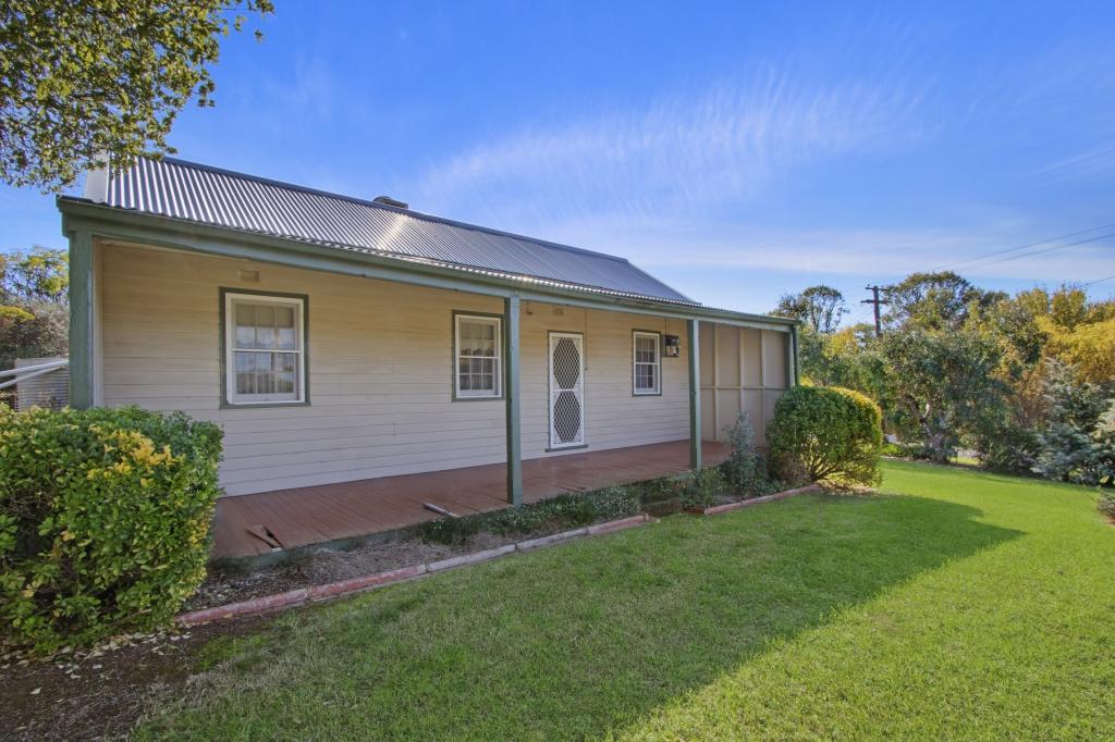 11 RYAN ST, GALONG, NSW 2585