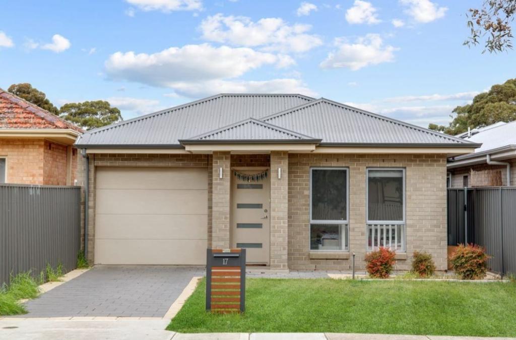 17 Ayredale Ave, Clearview, SA 5085