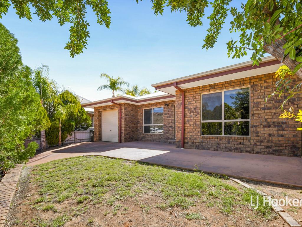 140 Cromwell Dr, Desert Springs, NT 0870