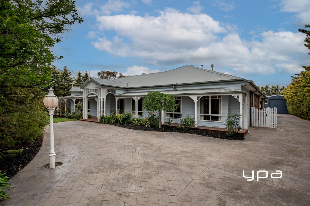 70 Highgrove Dr, Sunbury, VIC 3429