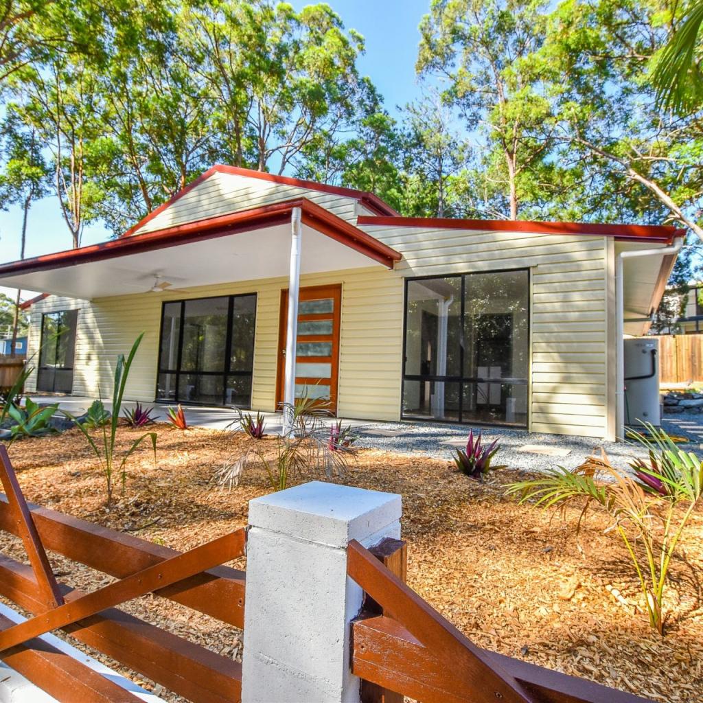 1 Bunning St, Russell Island, QLD 4184