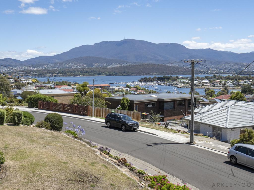 48 Begonia St, Lindisfarne, TAS 7015