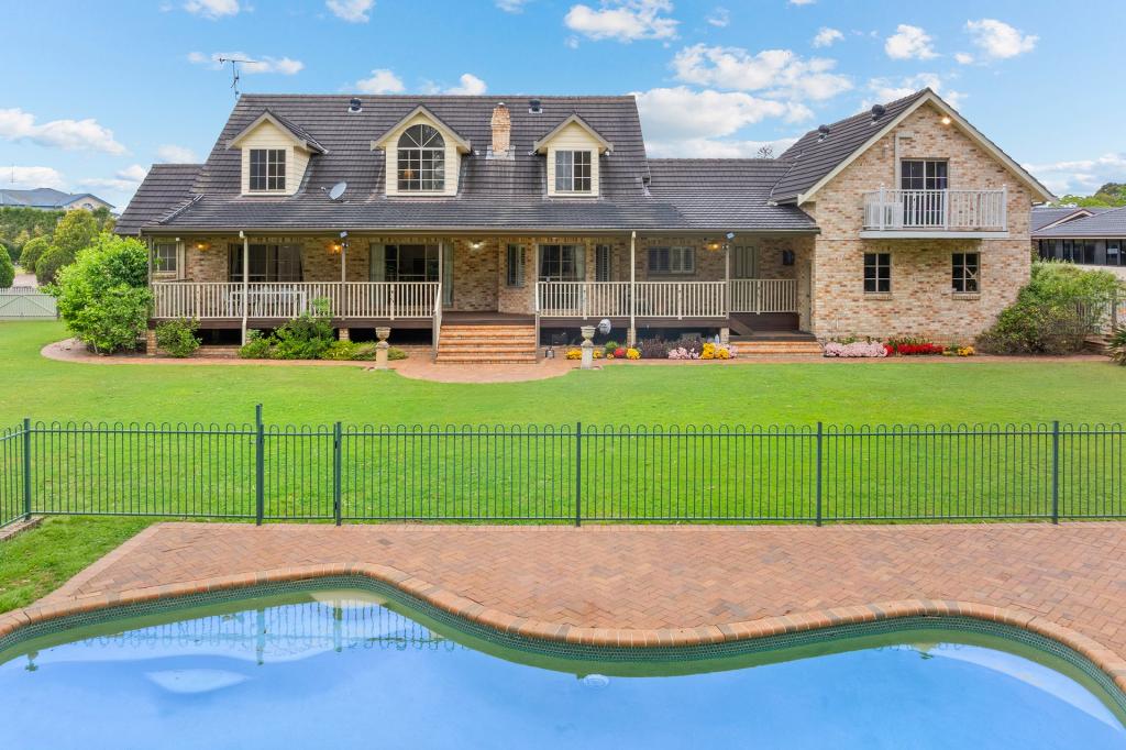 17 Burnside Gr, Windsor Downs, NSW 2756