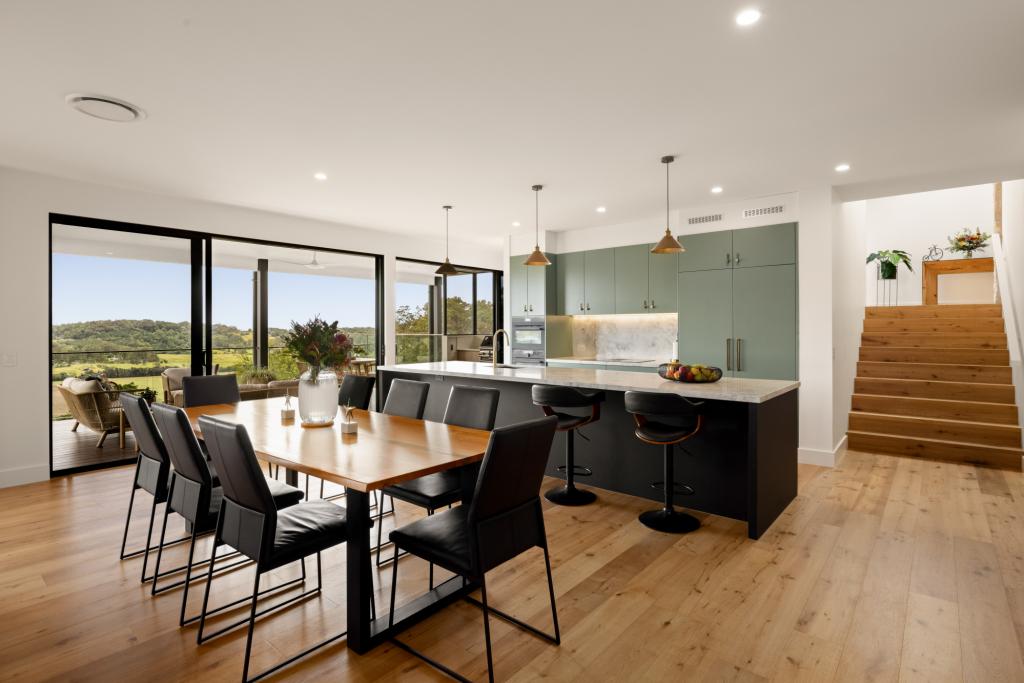 143 Upper Rosemount Rd, Rosemount, QLD 4560