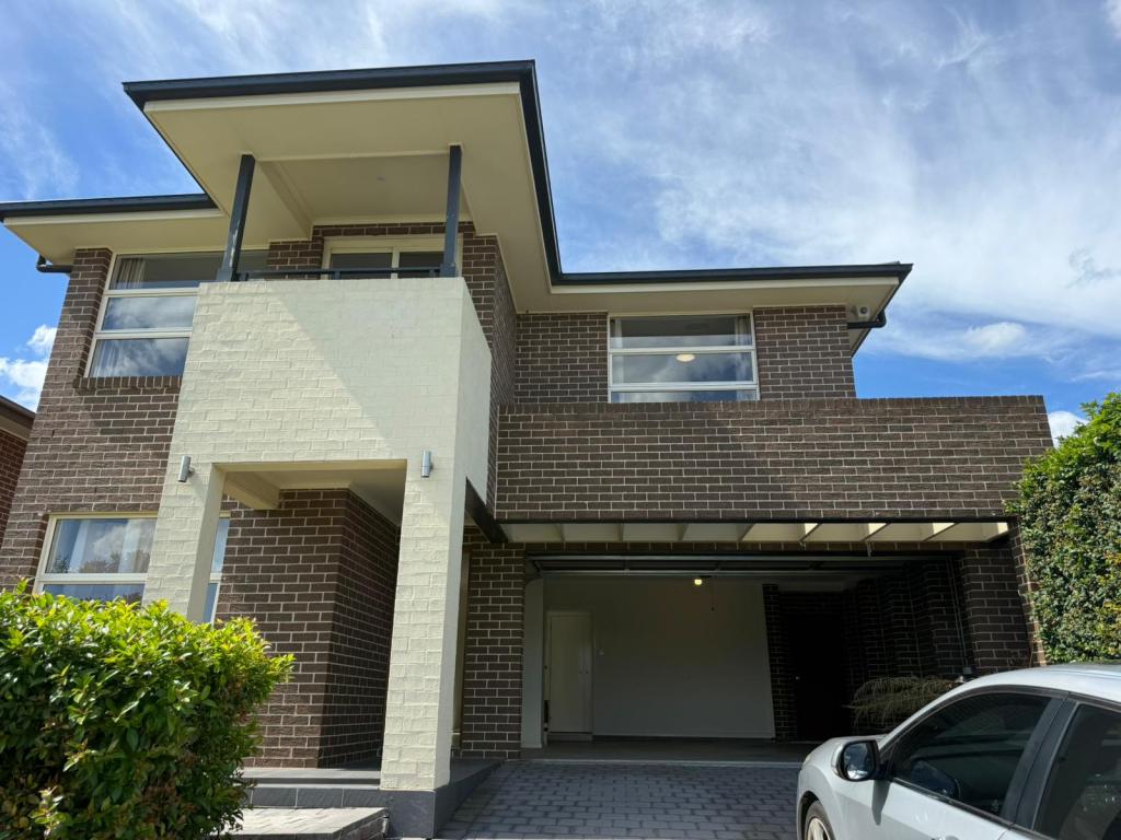 5 Sando St, Oran Park, NSW 2570