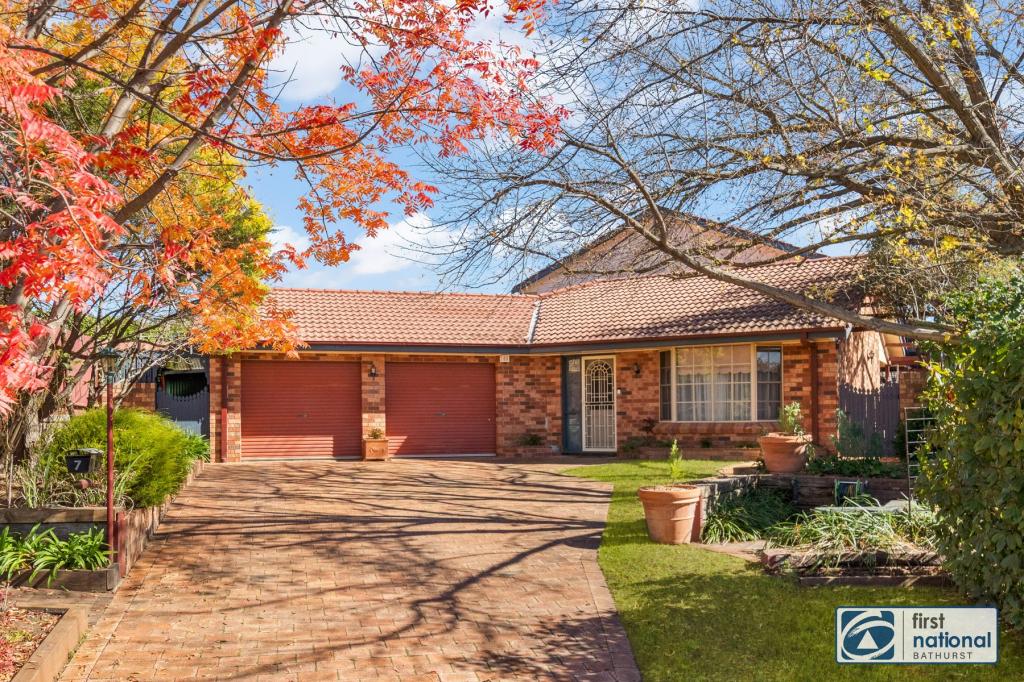 7 Dale Pl, Windradyne, NSW 2795