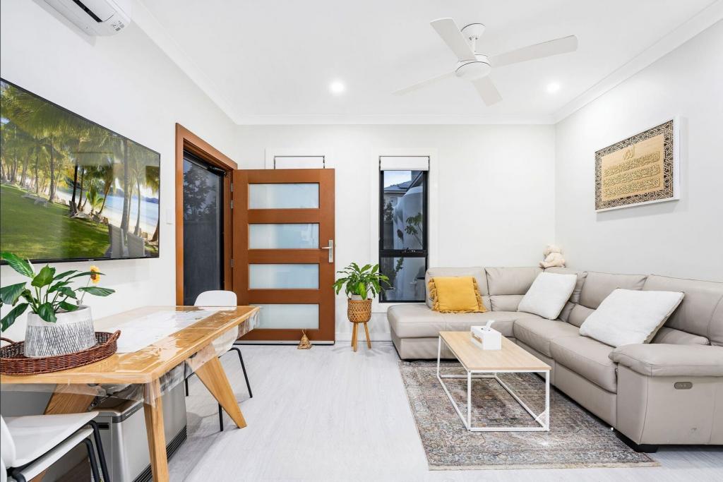 13a Salmon St, Oran Park, NSW 2570