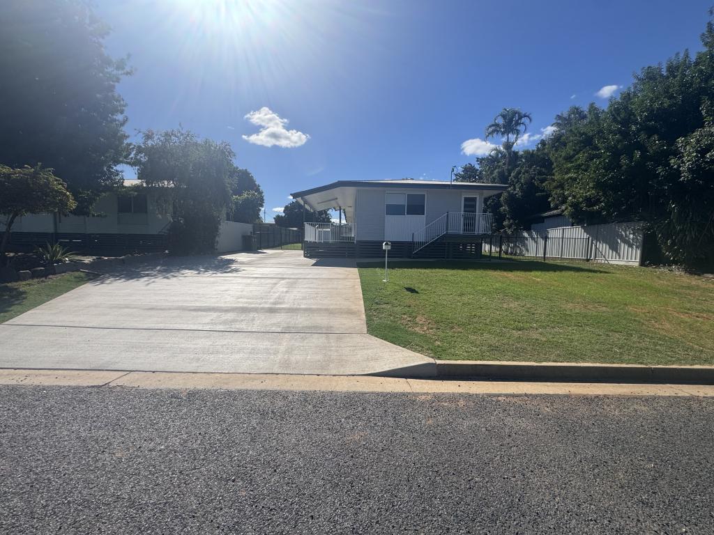 8 Burke Dr, Moranbah, QLD 4744