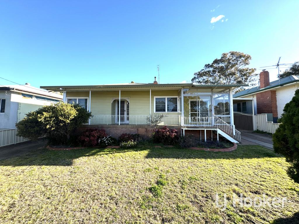 40 May St, Inverell, NSW 2360