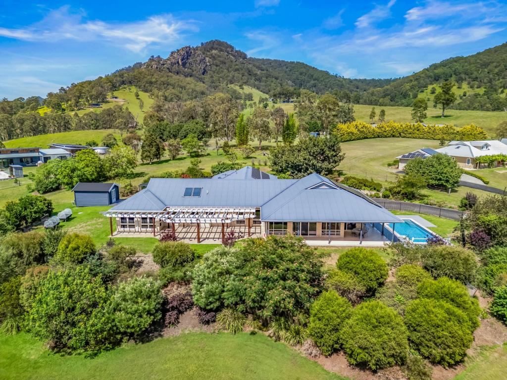 19 Neotsfield Ave, Gloucester, NSW 2422