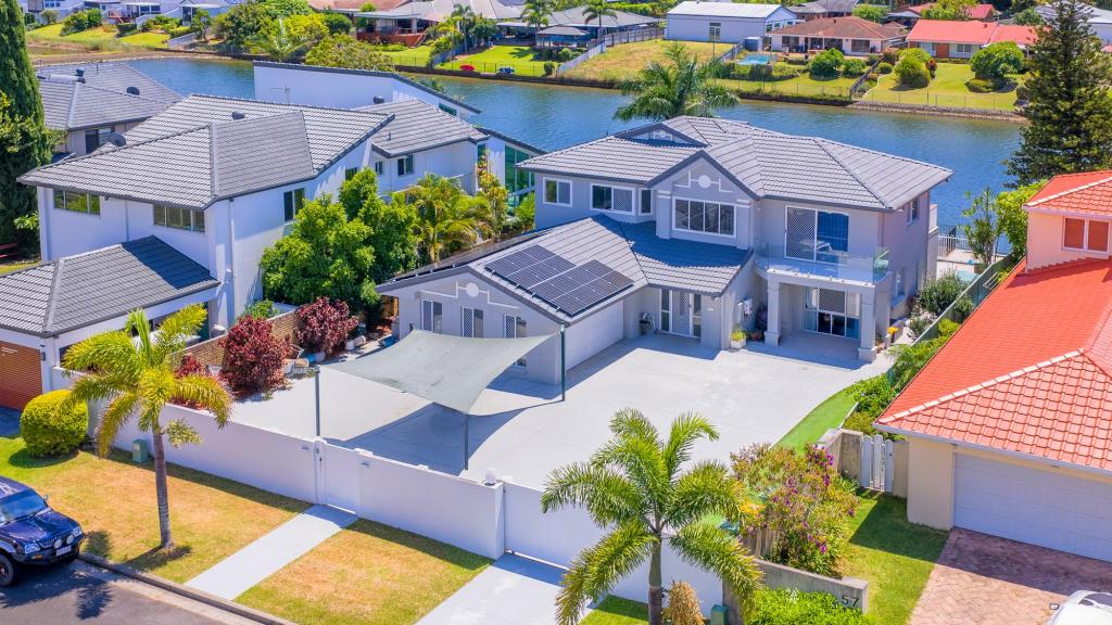 59 Cabana Bvd, Benowa, QLD 4217