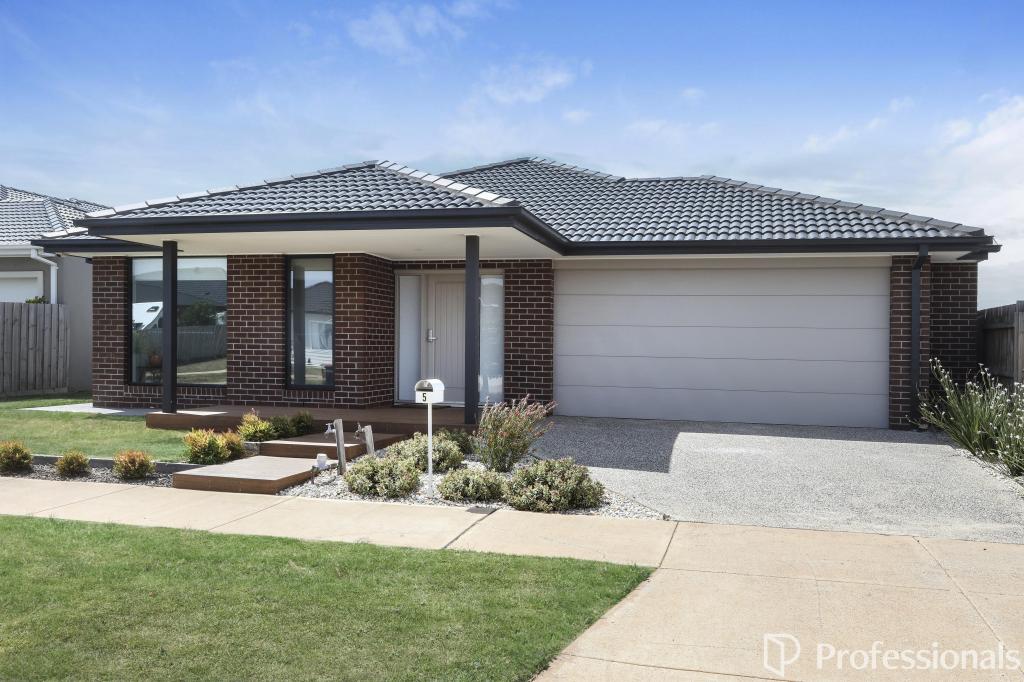 5 HAZELMERE AVE, EYNESBURY, VIC 3338