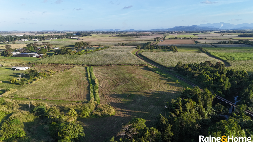 52 Scullen Ave, Mighell, QLD 4860