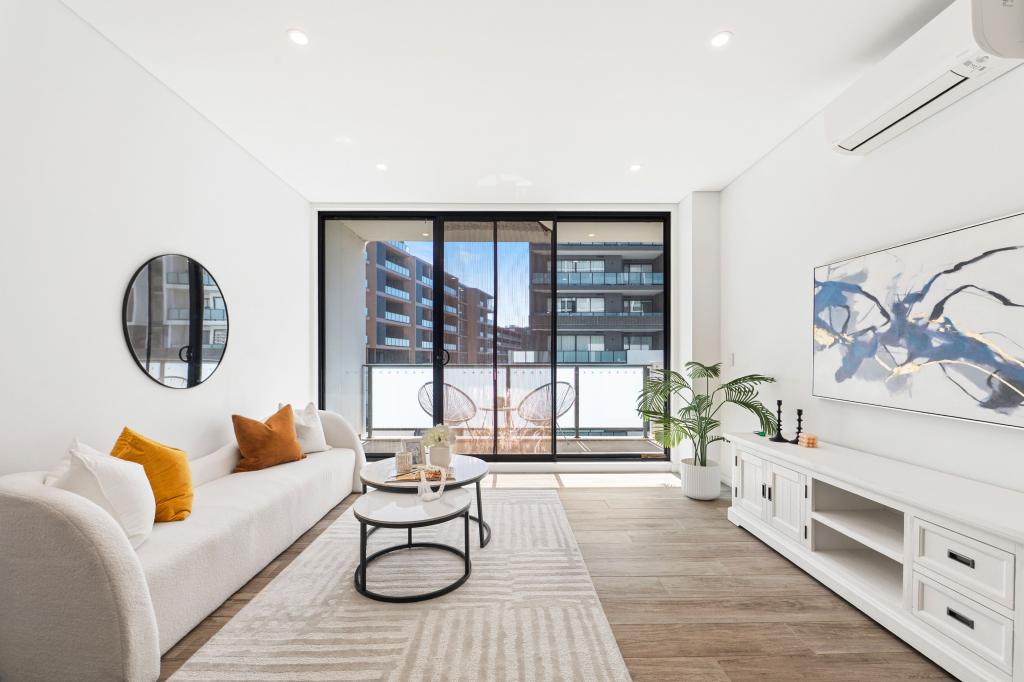 305/4 HERMAN CRES, ROUSE HILL, NSW 2155