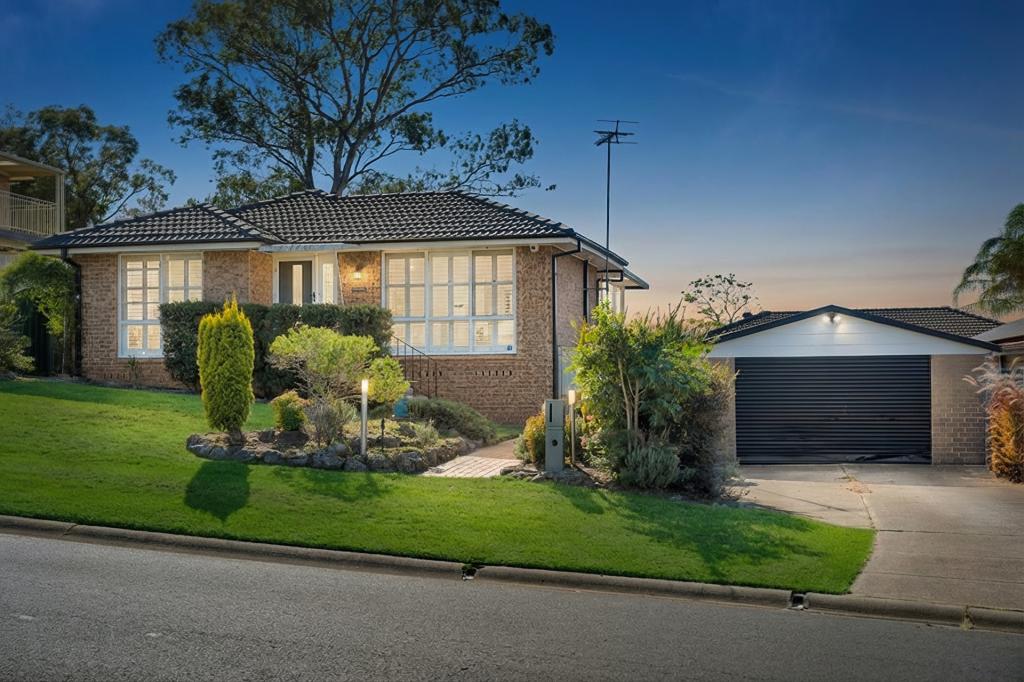 18 Fluorite Pl, Eagle Vale, NSW 2558