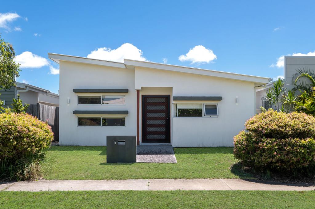 8 MACINTYRE CRES, PELICAN WATERS, QLD 4551