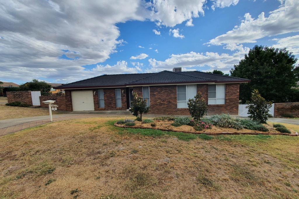 1 Fiona St, Oxley Vale, NSW 2340