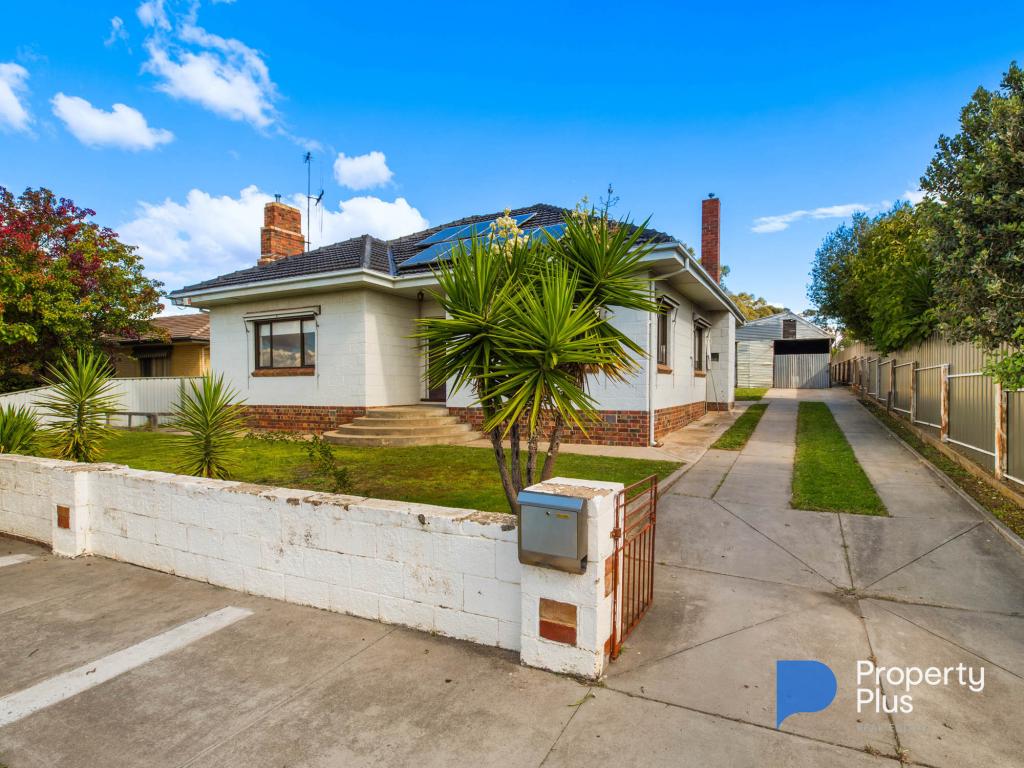 8 Hunter St, Golden Square, VIC 3555