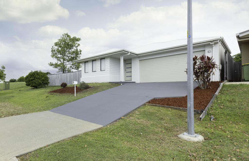 29 Kerrisdale Cres, Beaconsfield, QLD 4740