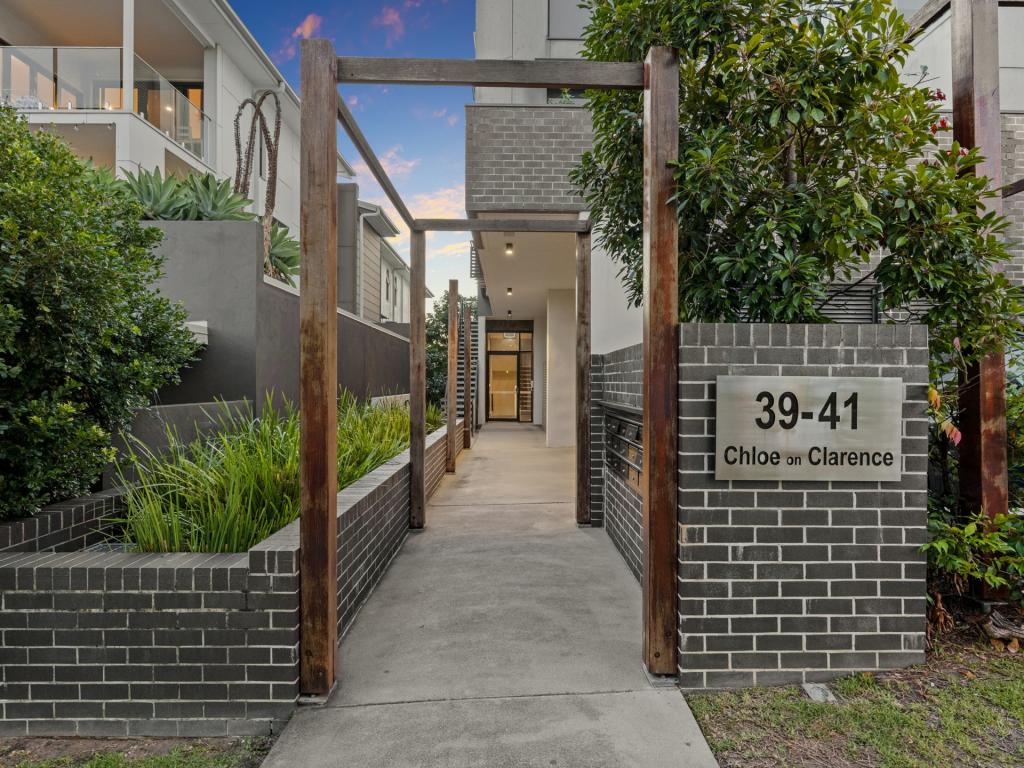 18/39-41 CLARENCE RD, INDOOROOPILLY, QLD 4068