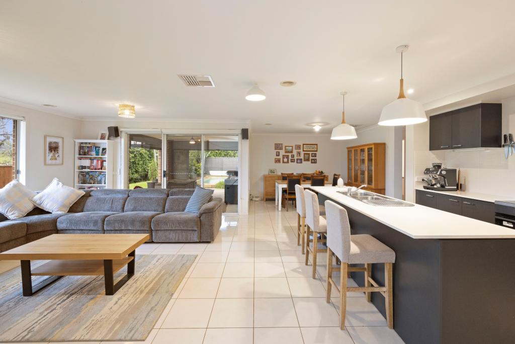 3 Baltimore Ave, Hamilton Valley, NSW 2641