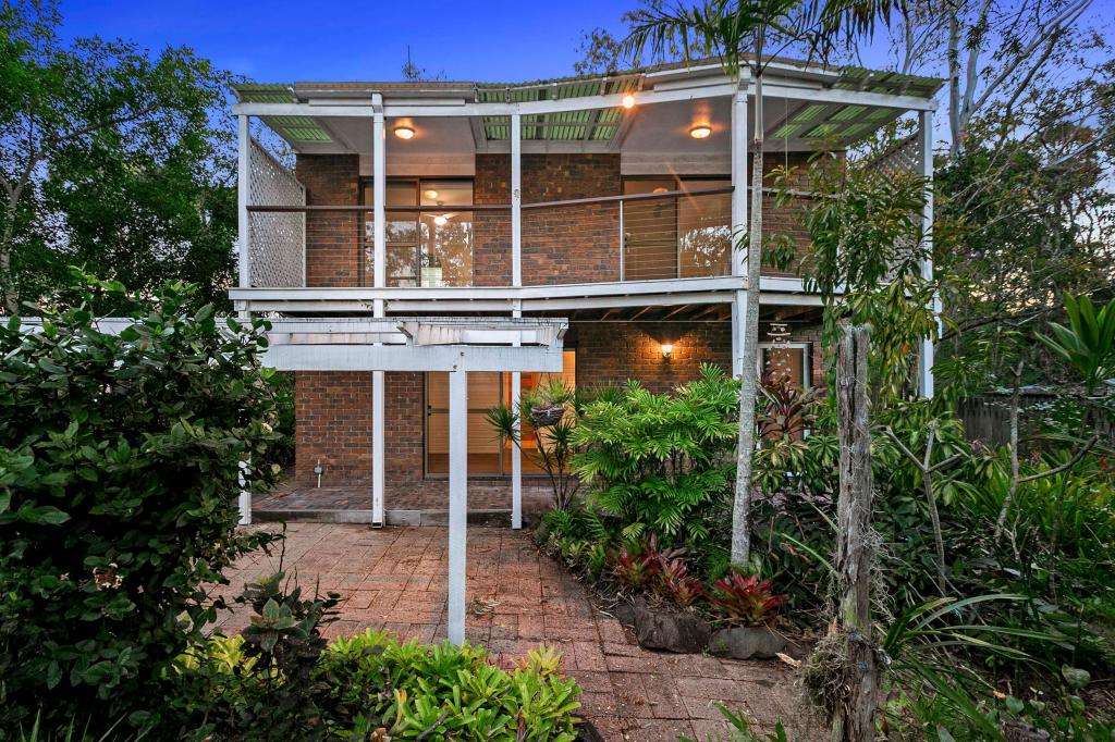 18/415-417 Boat Harbour Dr, Torquay, QLD 4655