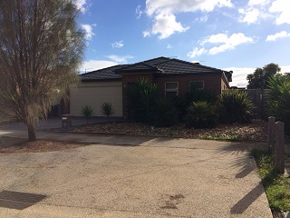 4 Blackbox Pl, Brookfield, VIC 3338