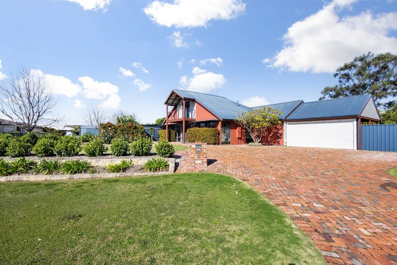 1 Horseshoe Cct, Henley Brook, WA 6055