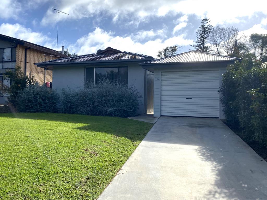 82 Ross Cres, Griffith, NSW 2680