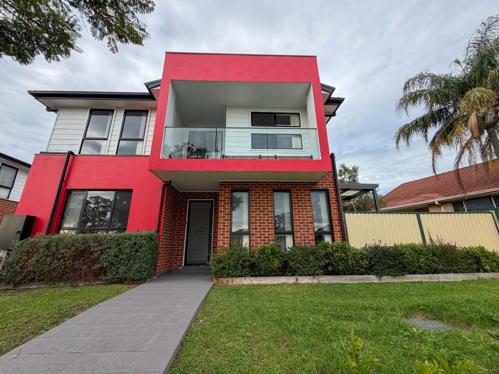 11/8-12 Cumberland Rd, Ingleburn, NSW 2565