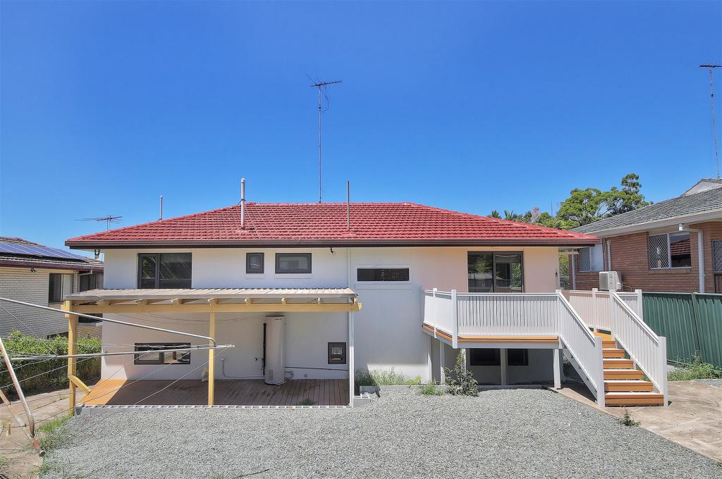 24 Crestgarden St, Macgregor, QLD 4109
