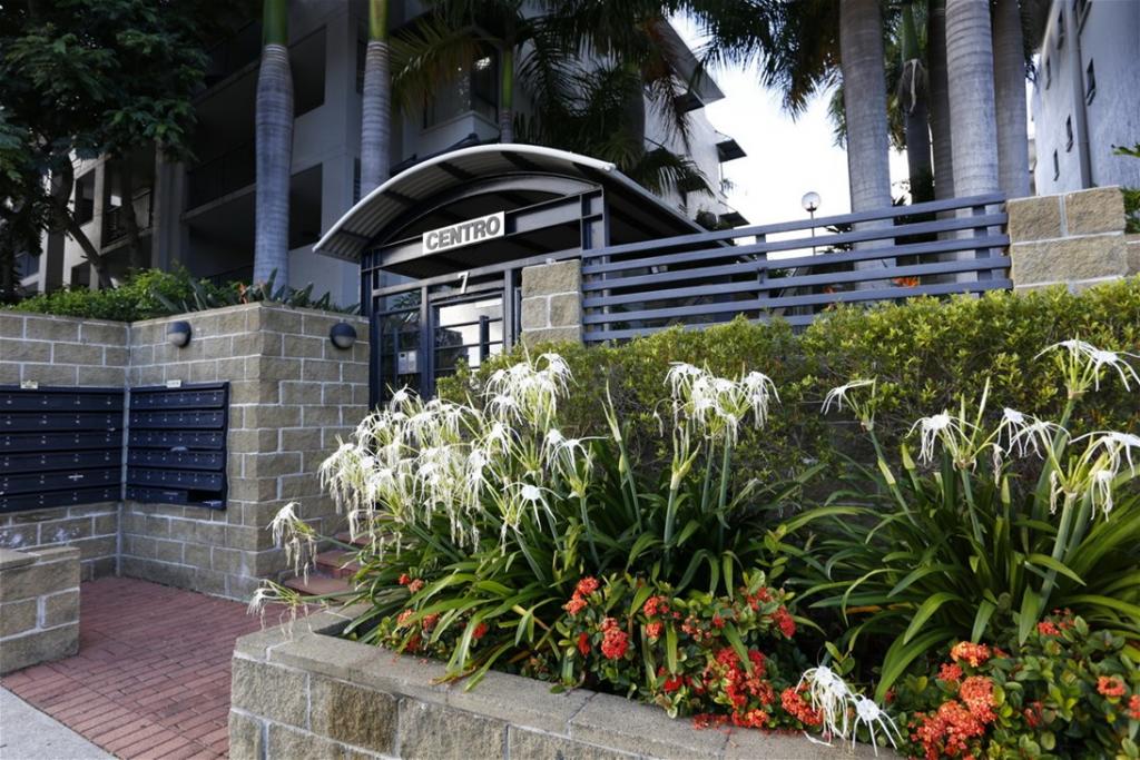 2/7 Landsborough Tce, Toowong, QLD 4066