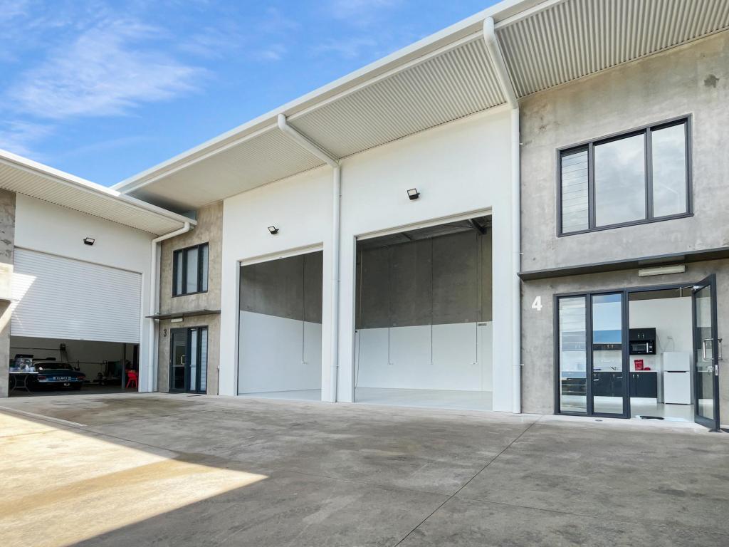 4/6 STRONG ST, BARINGA, QLD 4551