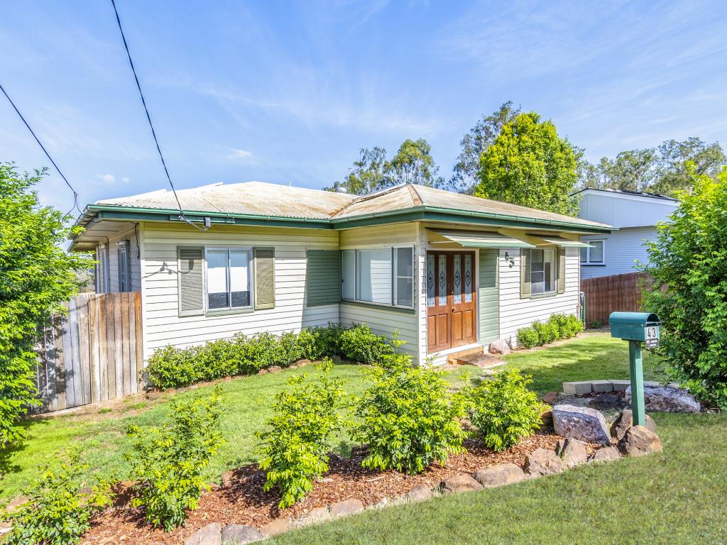 43 Woodend Rd, Woodend, QLD 4305