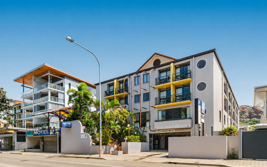 42/63-64 THE STRA, NORTH WARD, QLD 4810