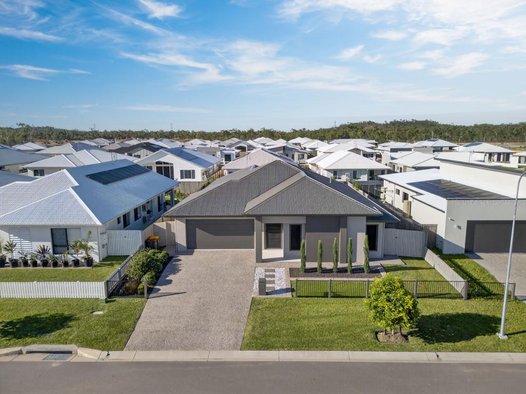 10 New Meadow Cct, Shaw, QLD 4818