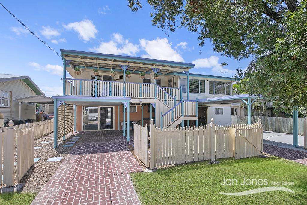 35 Ralph St, Clontarf, QLD 4019